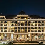 Serenity Queen Hotel
