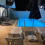 Villa Pars Antalya Three Story Villa, Private Pool And Roof Terrace