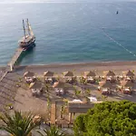 Pirate'S Beach Club