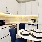 Best Home 40, Cleopatra Epic B15
