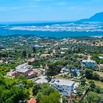 Villa Avantgarde-1