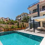 Retreat Suite