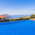 Villa Kaktues Evi