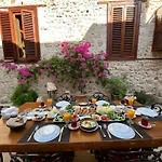 White Garden Hotel-Adult Only