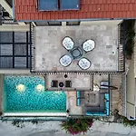 Captivating Casa La Calypso