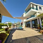 Villa Annabell1 With Swimming Pool And Jacuzzi, 3 Floors