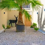 Seaview 2 Bedroom Villa - 9854