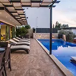 Kalkan 3 Bedroom Villa - 4284 F