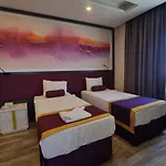 Campus Hill Hotel