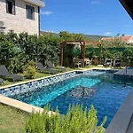 Derya Beach Agullu Villa 4