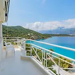 La Moda Beach Hotel