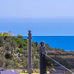 Villa Guenes 1