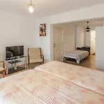 Guenes Villa Bahce Kati