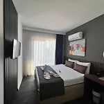 Wolf Of The City Hotel & Spa