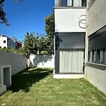 Leos Apartments Apart3