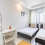 Modern House & Best Location & Oldtown 10 Min