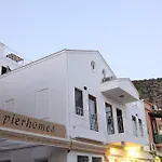 Pier House
