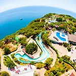 Waterplanet Hotel & Aquapark