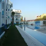 Side Aqua Garden Residence