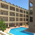 Starberry Hotel