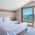 Villa Skyfall