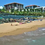 Club Side Coast Hotel
