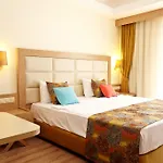 Sentido Palmet Beach Resort Hotel