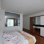 Villa Prize
