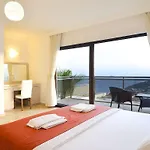 Villa Falcon Lodge
