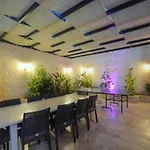 Private Villa Focus