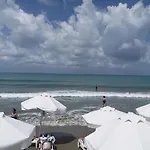 Nova Beach Hotel