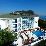 Grand Zaman Beach Hotel