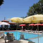 Safak Beach Motel