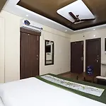 Oyo 9665 Residency Inn