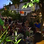 Nensie'S Boutique Hotel