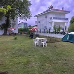 Lila Motel