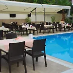 Ulas Hotel
