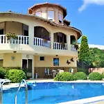 Villa Evora With Private Pool And Large Garden