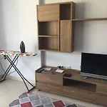1 Плюс 1 С Видом На Горы И Древний Город