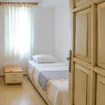 Mona Apartment