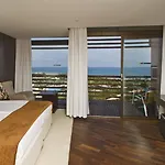 Nirvana Cosmopolitan