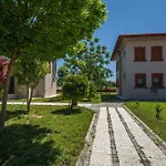 Vista Villas & Suites