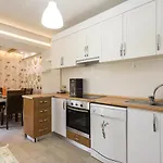 Uenaloglu Emlak Guenluek Haftalik Konaklama