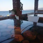 Mutlu Motel