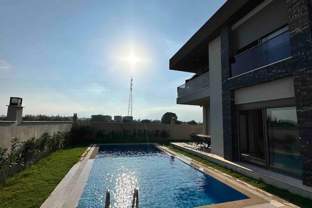 Modern Luxury Villa