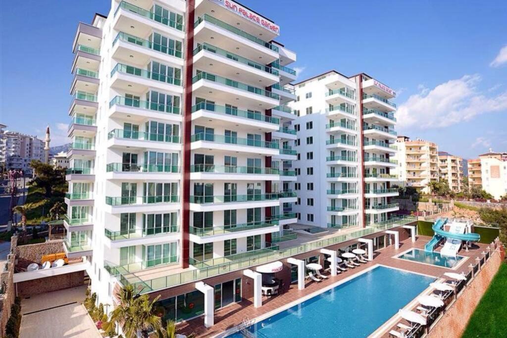 Appartamento Sun Palace Garden, Tosmur, *