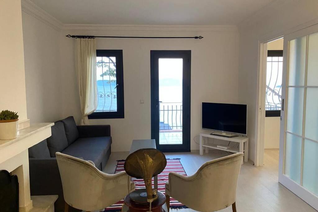 Mavi Kapi Apart Apartment Kas