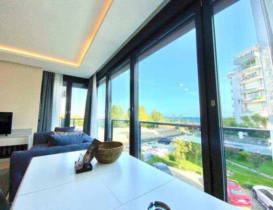 Vera Suites *