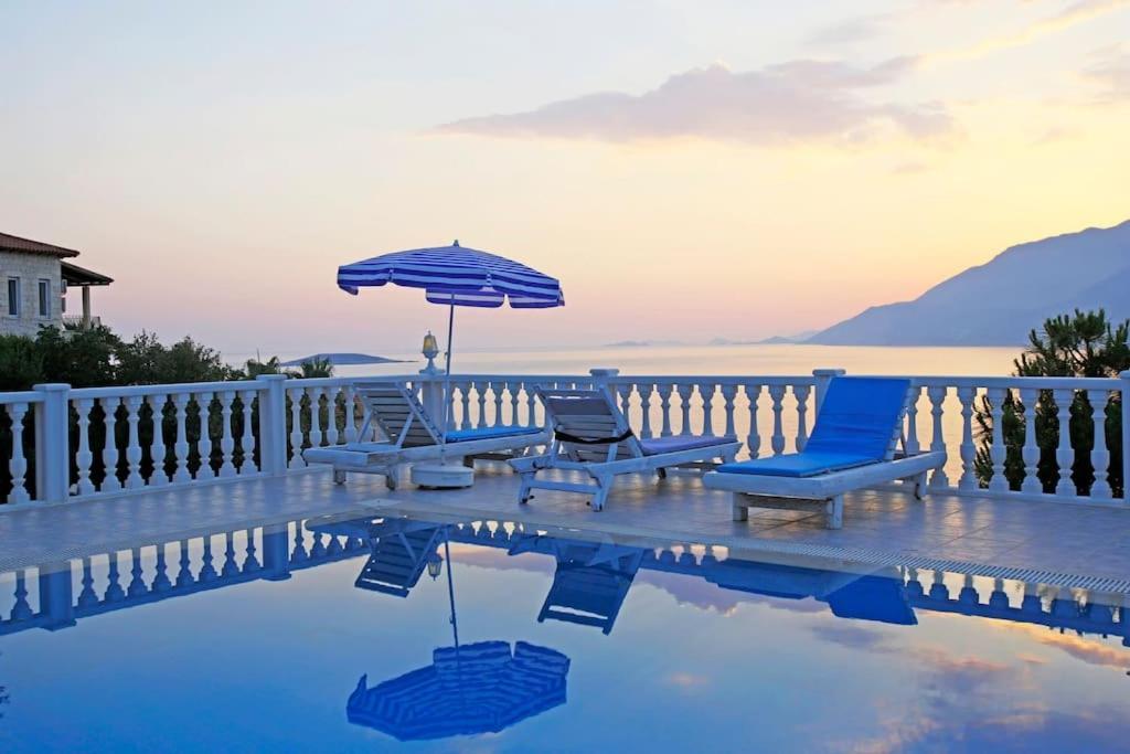 Apartment Mola 3 *