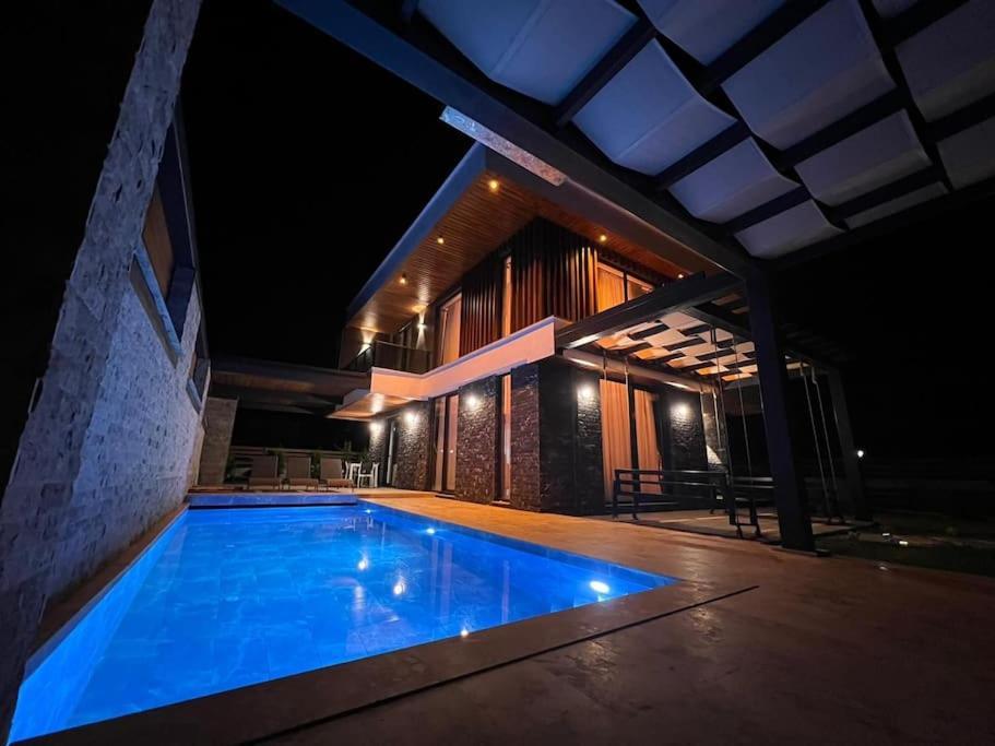 Emiray Villa